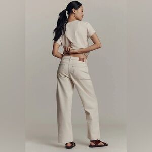 NWT! Sam Edelman High-Rise Barrel Jeans in Ecru Light Sand Cream - Size 25 🛹